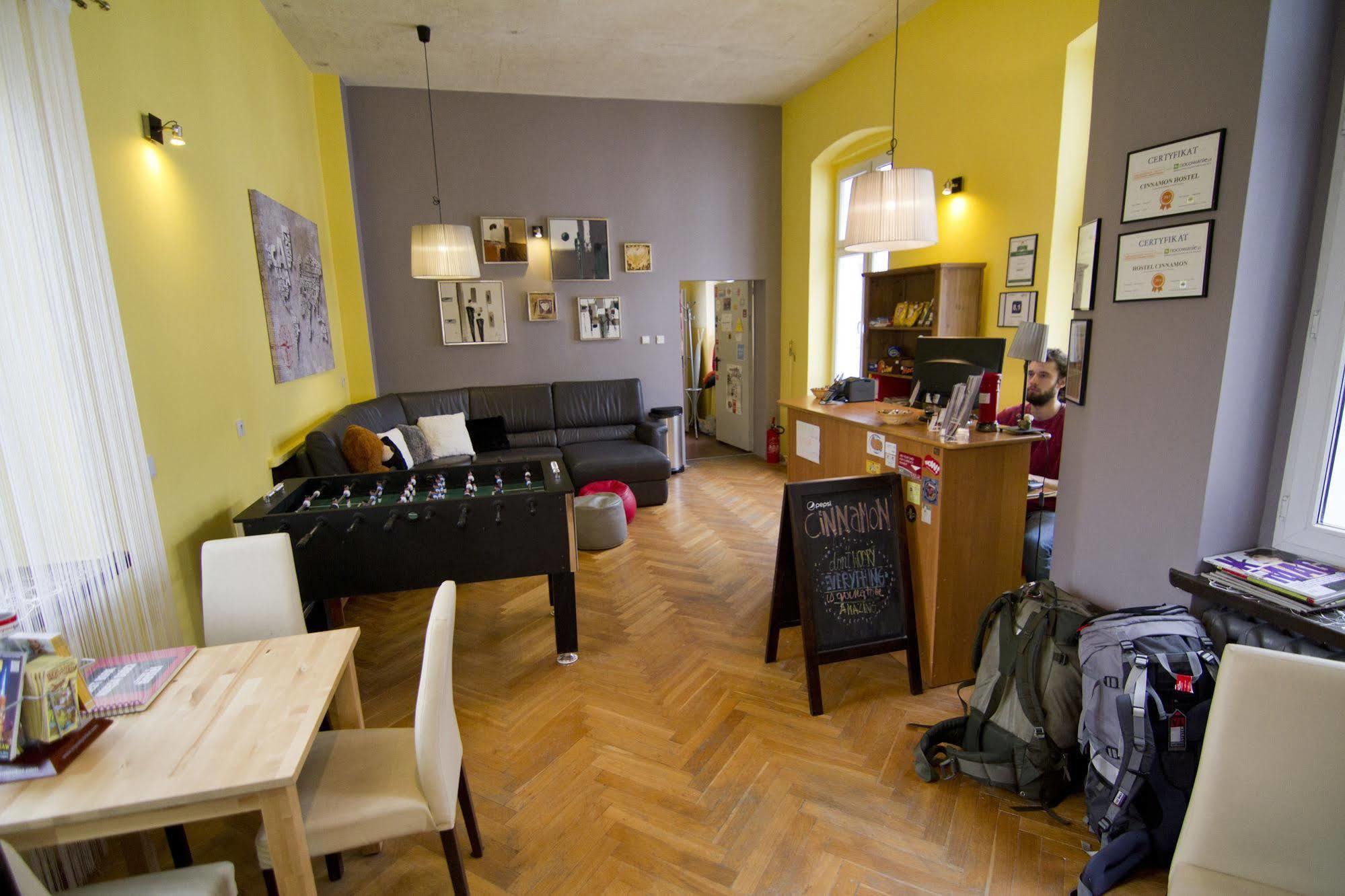 Cinnamon Hostel Wroclaw Ngoại thất bức ảnh